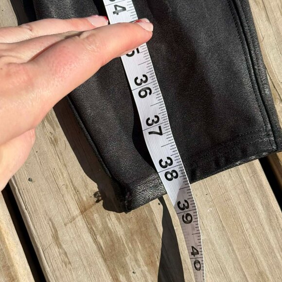 SPANX Faux Leather Leggings 2X • Clean Girl • Edgy Minimalist • Athleisure Lux - Picture 5 of 5